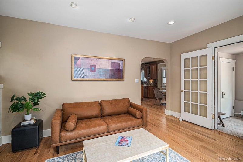 726 S Corona St, Denver, CO 80209