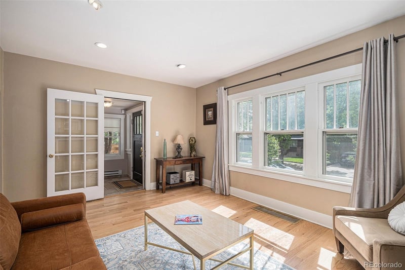 726 S Corona St, Denver, CO 80209
