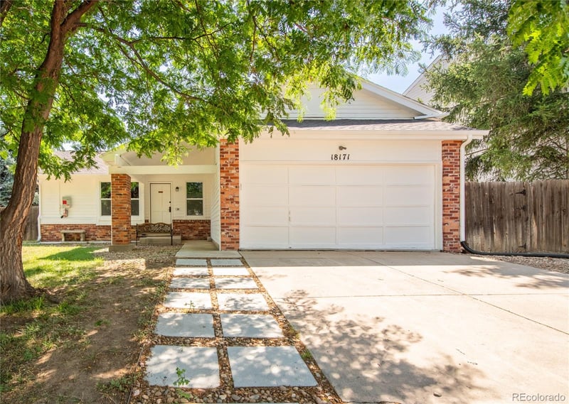 18171 Crestridge Dr, Centennial, CO 80015