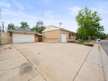 2161 Meadowbrook Dr, Denver, CO 80221