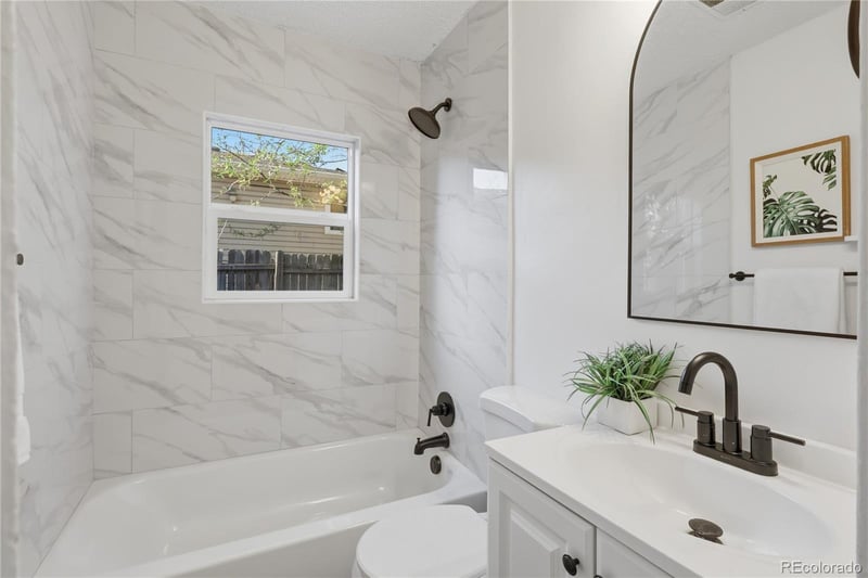 1334 Havana St, Aurora, CO 80010