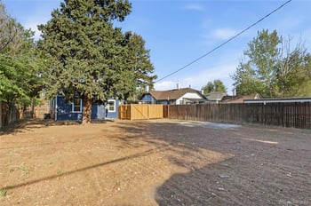 1334 Havana St, Aurora, CO 80010