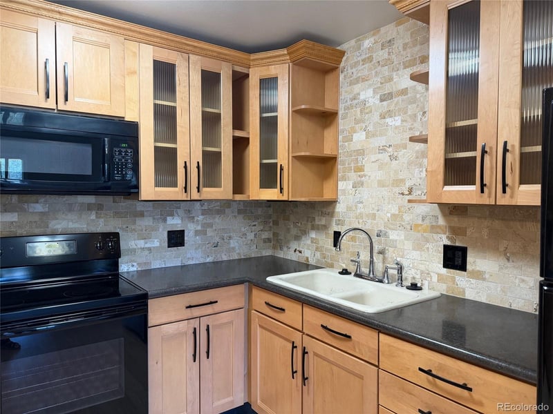745 Alton Way #6D, Denver, CO 80247