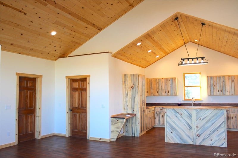 59 Whip Way, Hartsel, CO 80449