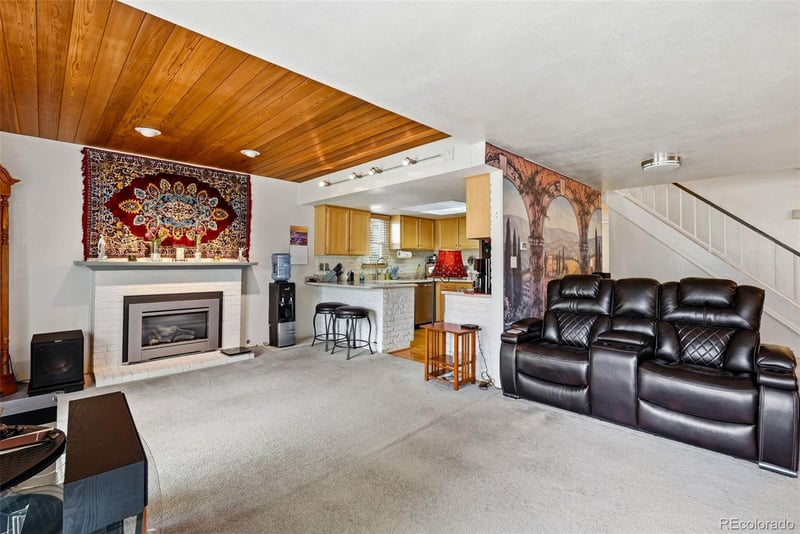 3081 Macon Cir, Aurora, CO 80014