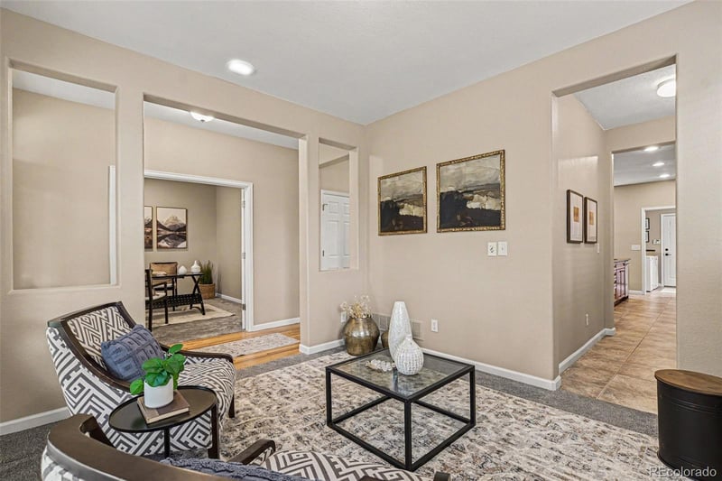 1372 Duquesne Ct, Aurora, CO 80018