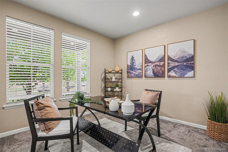1372 Duquesne Ct, Aurora, CO 80018