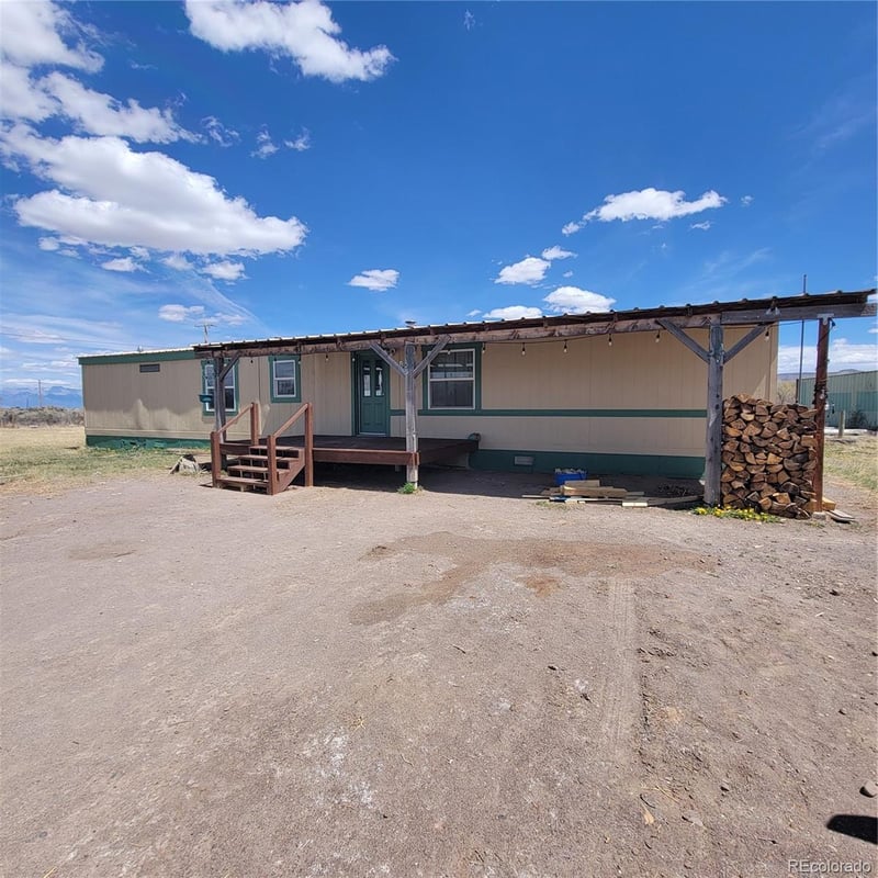 930 8th St, Sanford, CO 81151