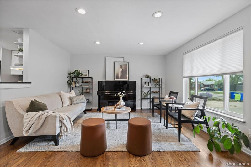 141 Saulsbury St, Lakewood, CO 80226