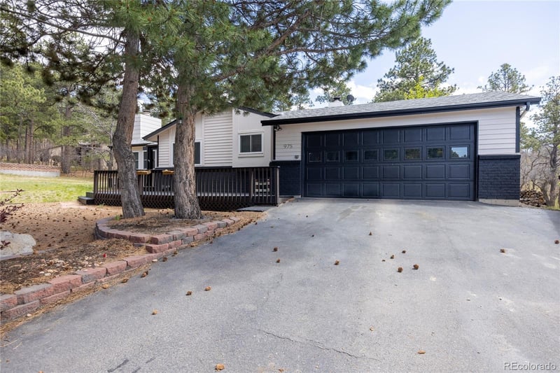 975 Tari Dr, Colorado Springs, CO 80921