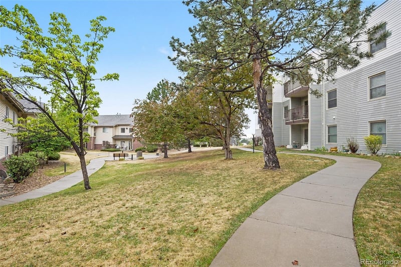 1383 88th Ave #310, Thornton, CO 80260