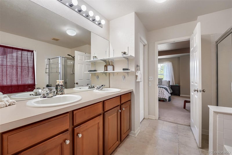 23738 Alabama Pl, Aurora, CO 80018