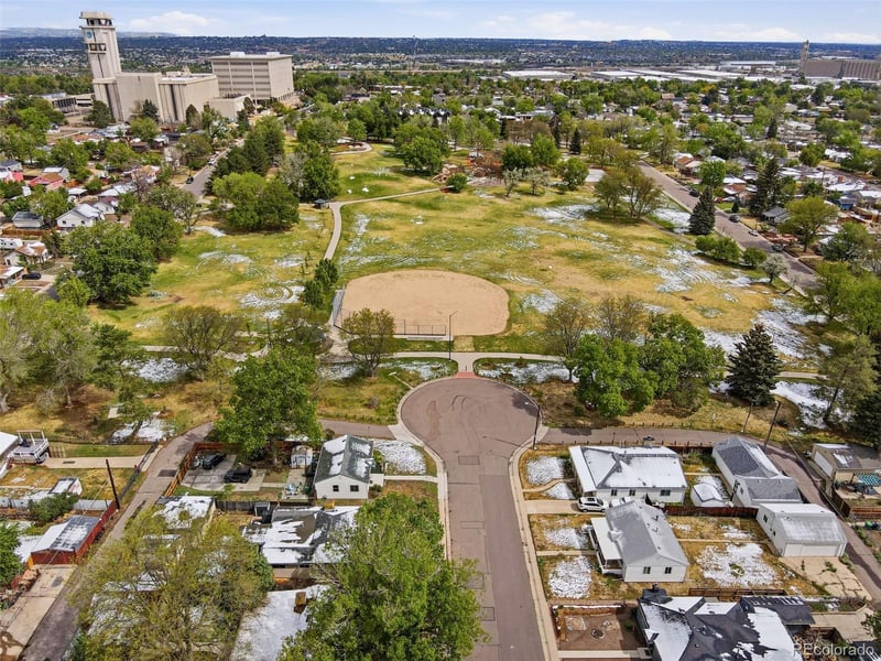 4925 Wyandot St, Denver, CO 80221