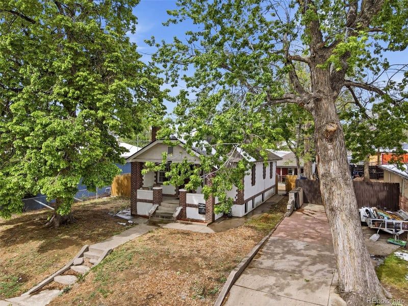 4925 Wyandot St, Denver, CO 80221