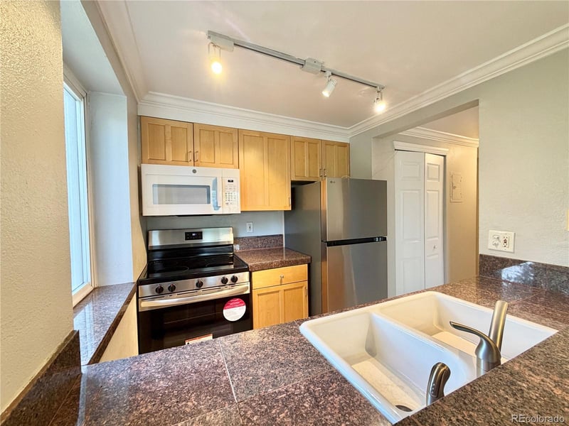 1125 Washington St #301, Denver, CO 80203