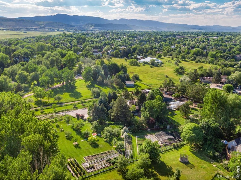 500 Apple Blossom Ln, Fort Collins, CO 80526
