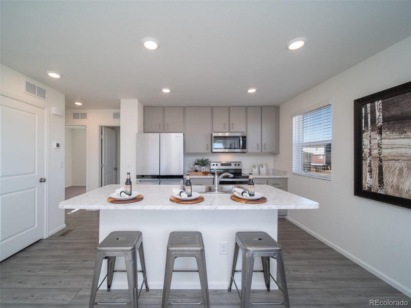 46506 Avery Ln, Bennett, CO 80102