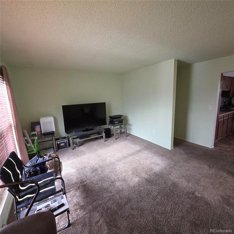 1036 Mobile St, Aurora, CO 80011