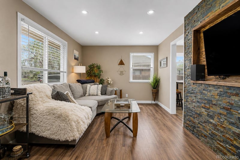 795 Ironton St, Aurora, CO 80010
