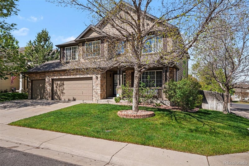 6019 Ukraine Cir, Aurora, CO 80015