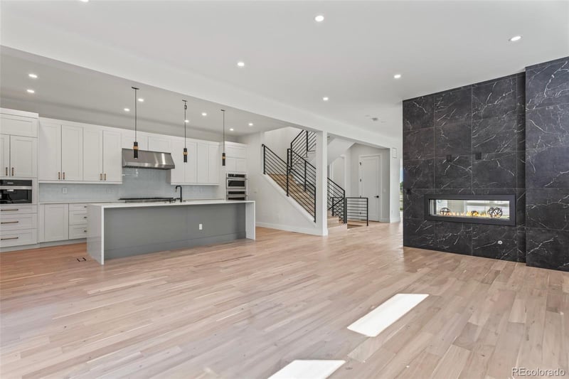 1615 Franklin St, Denver, CO 80210