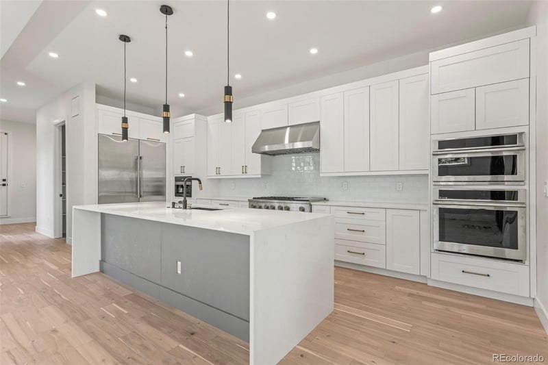 1615 Franklin St, Denver, CO 80210