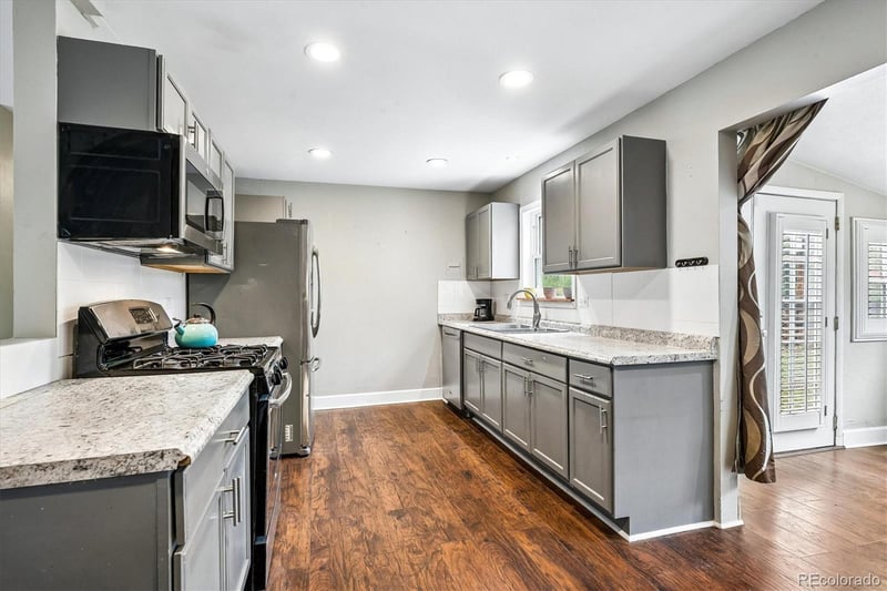 6055 E Minnesota Dr, Denver, CO 80224