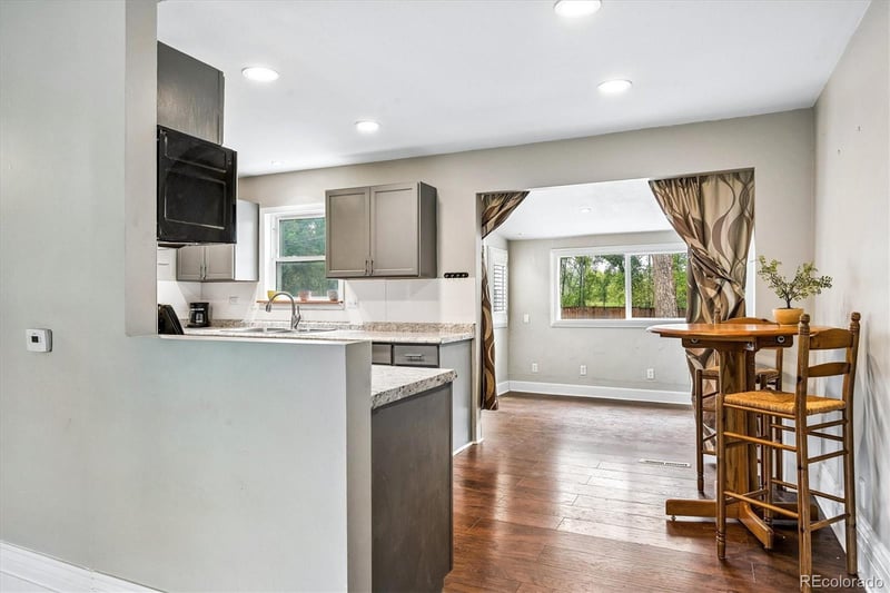 6055 E Minnesota Dr, Denver, CO 80224