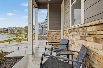15704 Roslyn St, Thornton, CO 80602