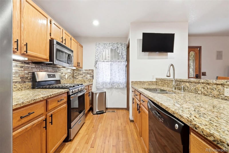 455 Ingalls St, Lakewood, CO 80226