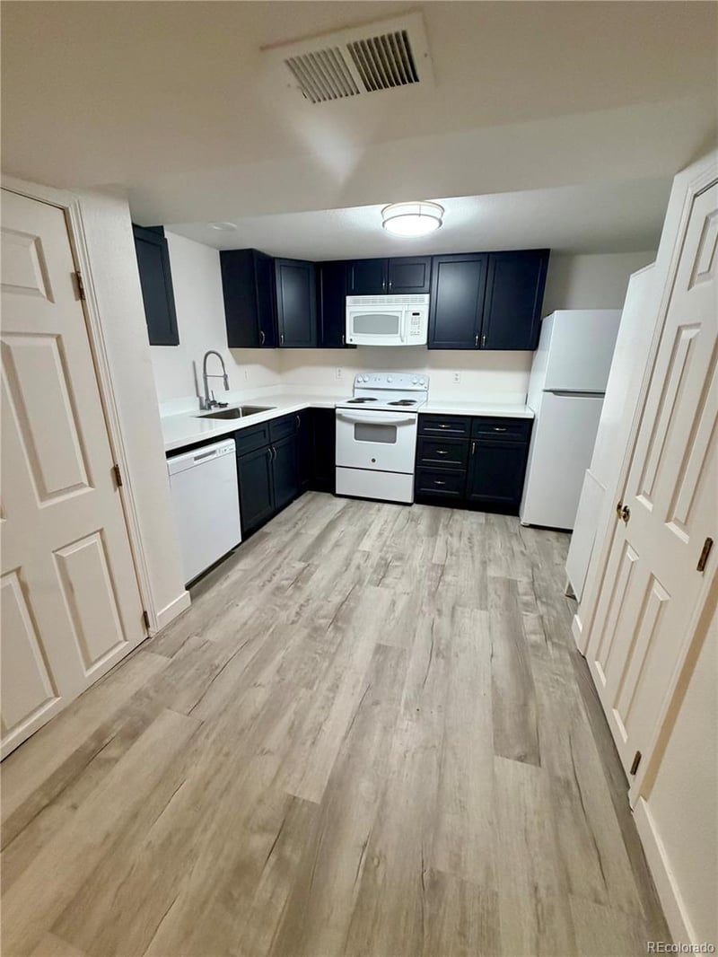 122 Lewis St #B, Castle Rock, CO 80104