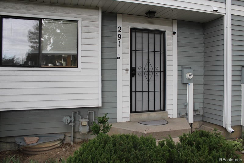 291 Nome St, Aurora, CO 80012