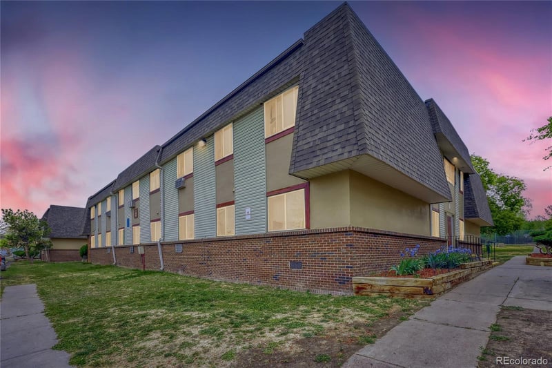 747 96th Ave #2, Thornton, CO 80260