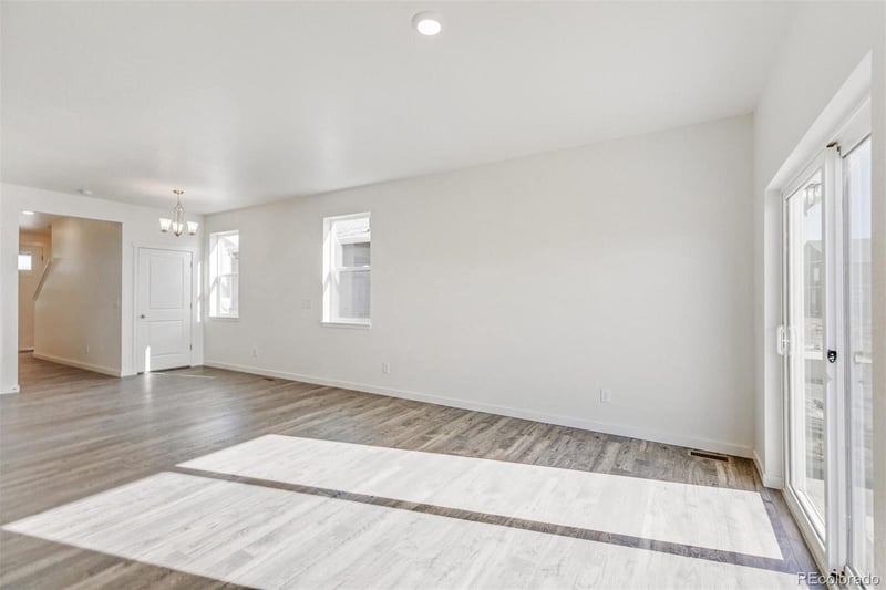 28253 4th Pl, Watkins, CO 80137
