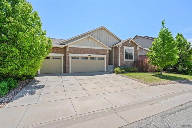 26050 1st Ave, Aurora, CO 80018