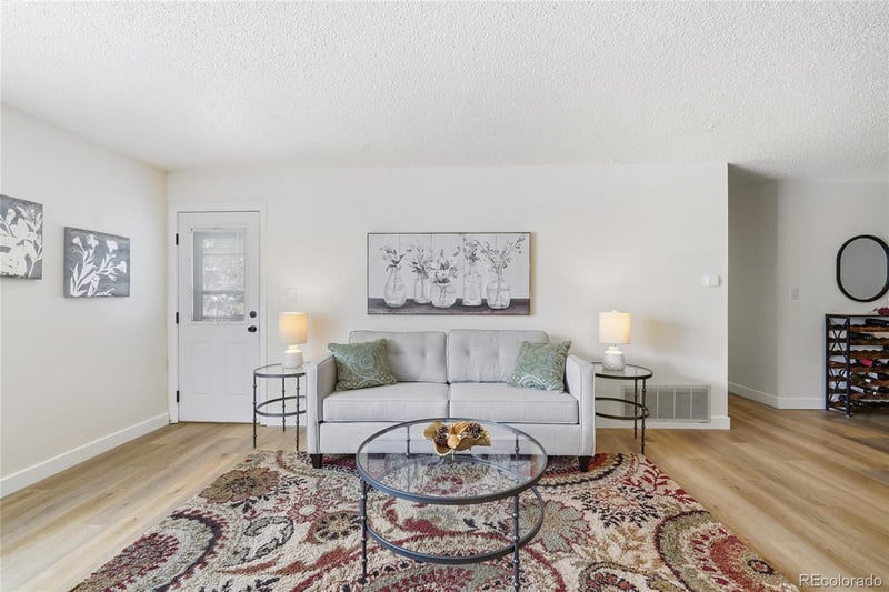 2260 E Geddes Ave #H, Centennial, CO 80122
