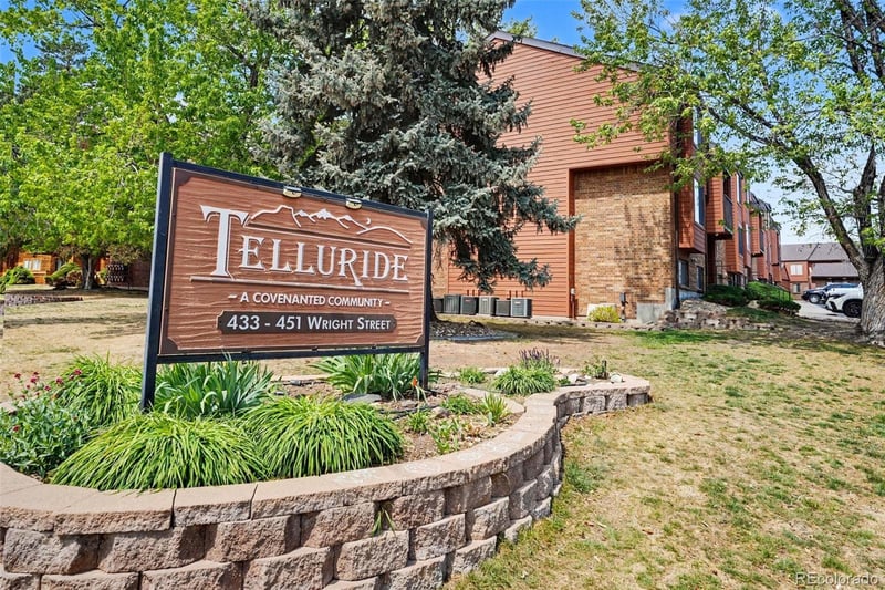 433 Wright St #103, Lakewood, CO 80228