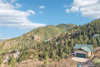 858 Oak Ridge Rd, Manitou Springs, CO 80829
