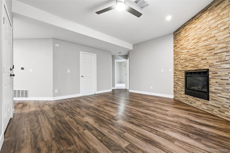8601 E Dry Creek Rd #114, Englewood, CO 80112