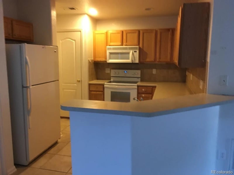 17235 Arizona Dr, Aurora, CO 80017