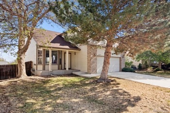 1577 Pitkin Cir, Aurora, CO 80017