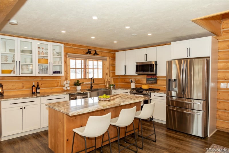 115 Dabney Ct, Creede, CO 81130