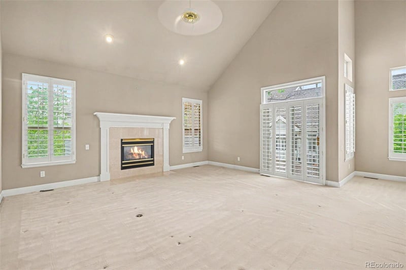 8231 Seabrook Ln, Littleton, CO 80120