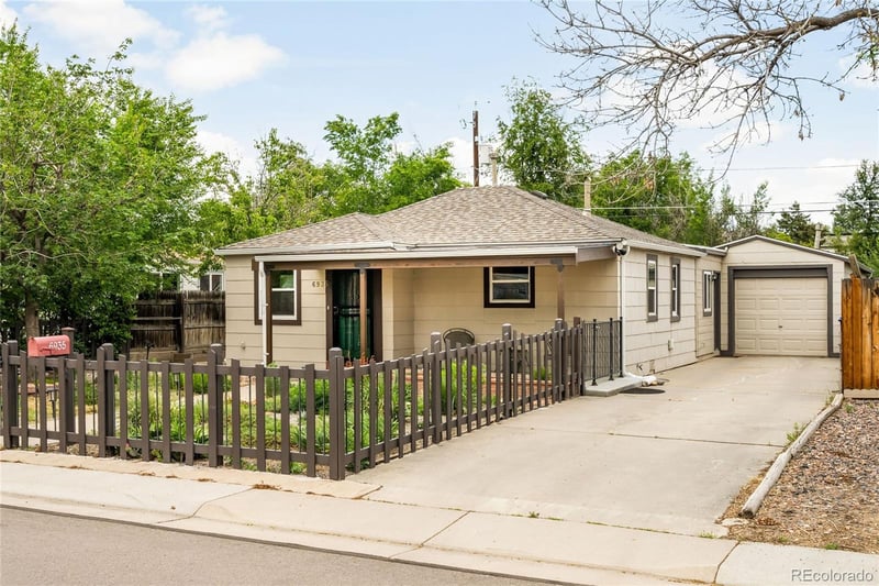 6935 55th Pl, Arvada, CO 80002