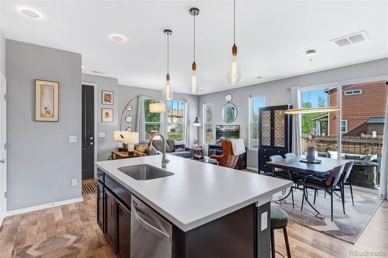 1218 Clinton St, Denver, CO 80247