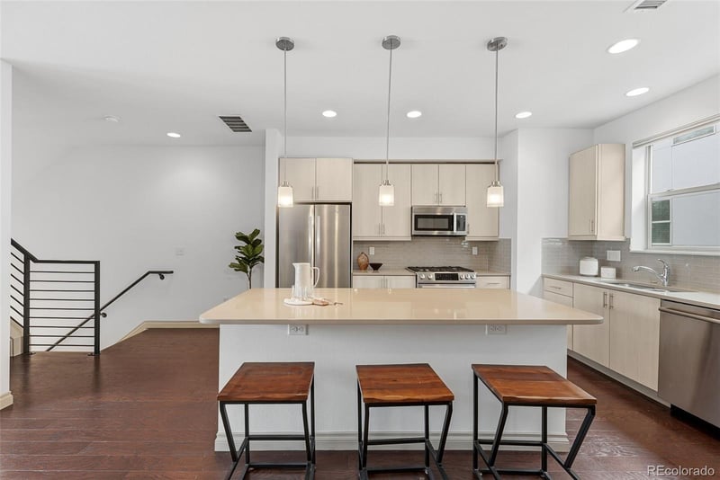 1335 Jackson St, Denver, CO 80206