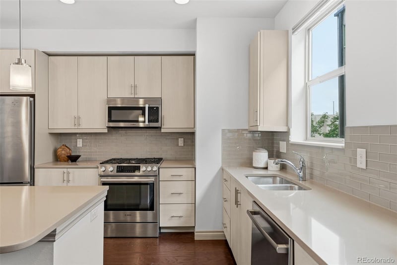 1335 Jackson St, Denver, CO 80206