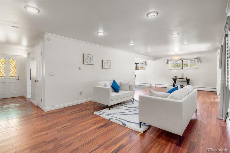 591 Nome St, Aurora, CO 80010