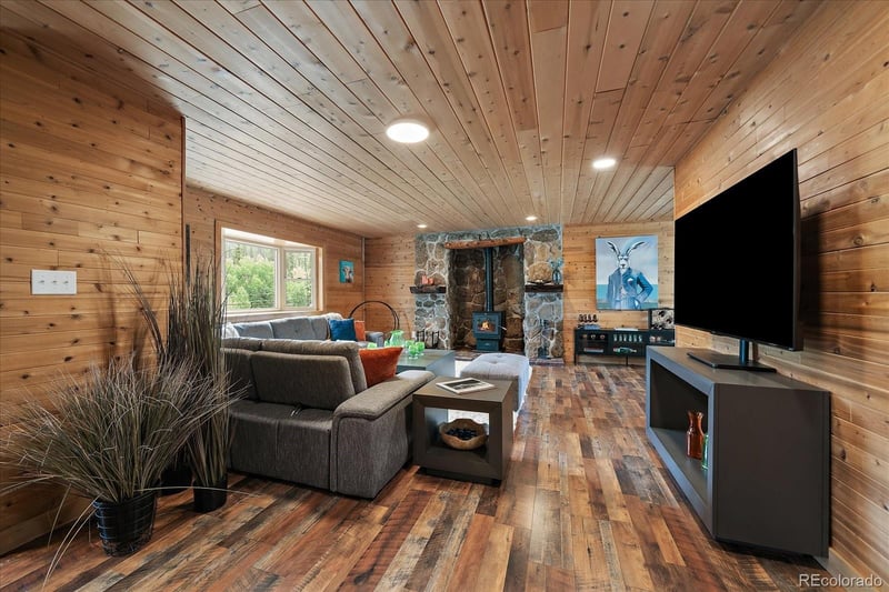 1567 Chippewa Rd, Jefferson, CO 80456