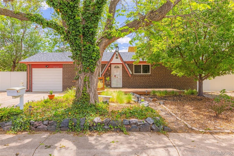 12164 E Ohio Ave, Aurora, CO 80012